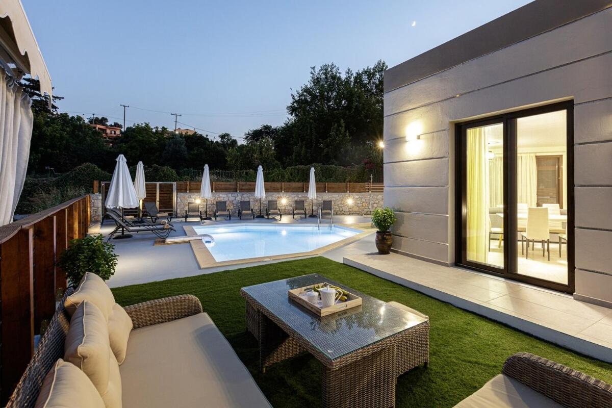 Villa Chnaris - Private Pool And Sauna Perama  Exterior photo