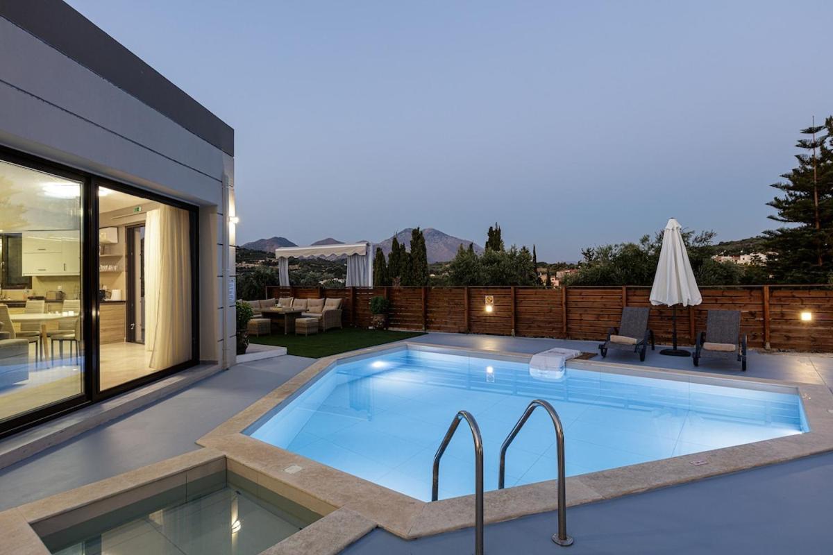 Villa Chnaris - Private Pool And Sauna Perama  Exterior photo