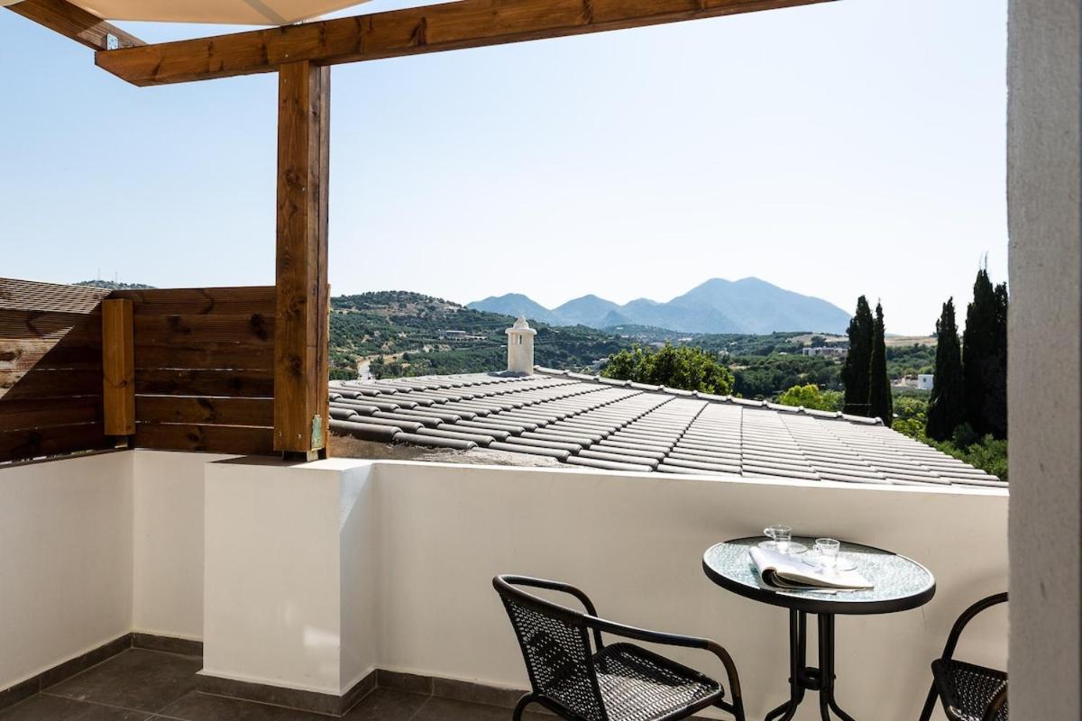 Villa Chnaris - Private Pool And Sauna Perama  Exterior photo